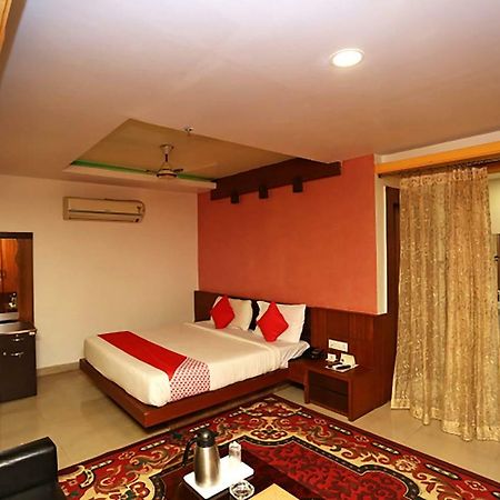 Oyo 38191 Dayal Residency Hotel Jajpur Buitenkant foto