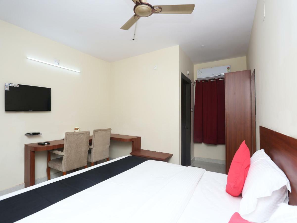Oyo 38191 Dayal Residency Hotel Jajpur Buitenkant foto